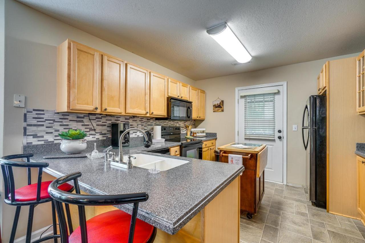 Pigeon Forge Home With Screened Porch, 3 Mi To Town! Eksteriør billede